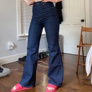 Madewell 11” High-Rise Flare Jean in Wrenford Wash